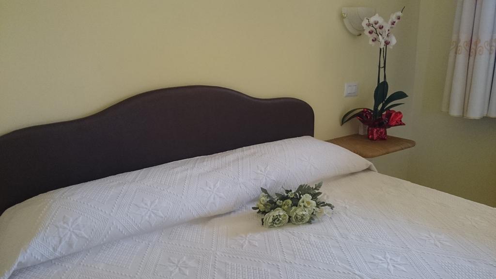 Aparthotel La Corte Dei Rei Castiadas Zimmer foto