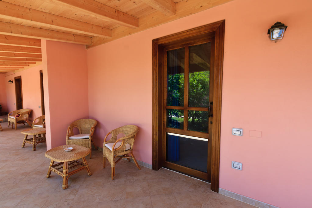 Aparthotel La Corte Dei Rei Castiadas Exterior foto
