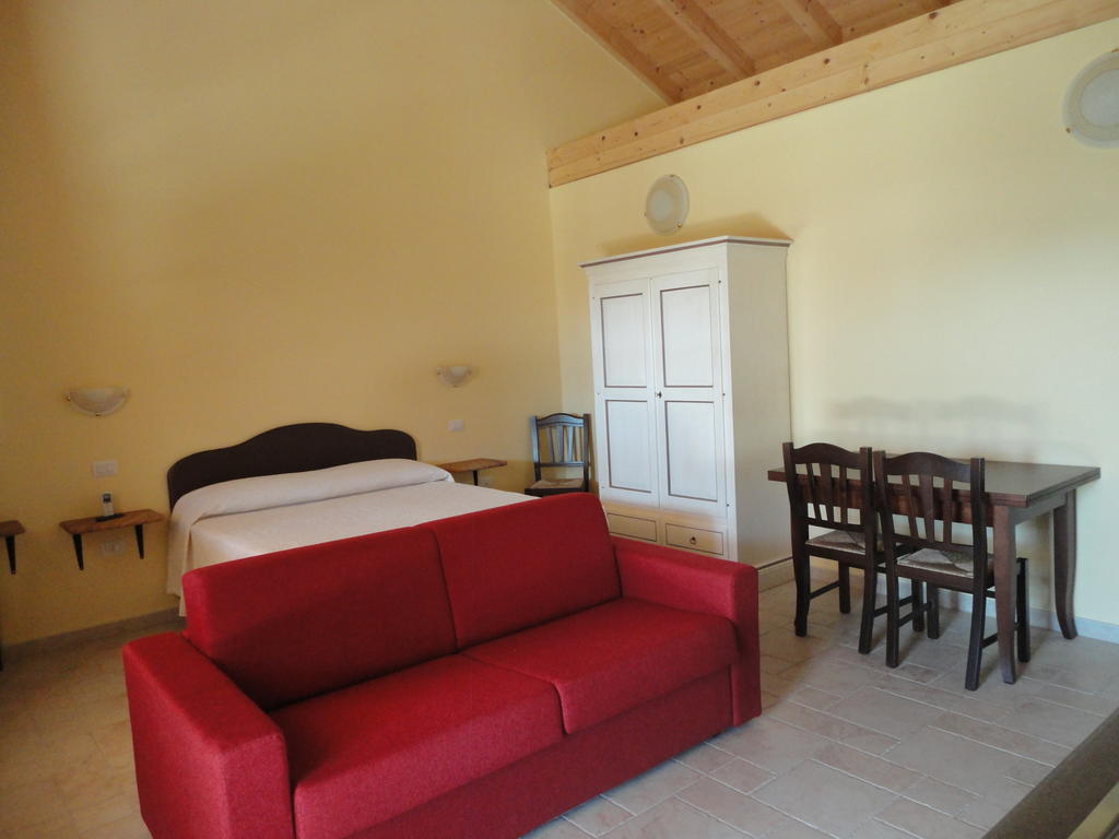 Aparthotel La Corte Dei Rei Castiadas Zimmer foto